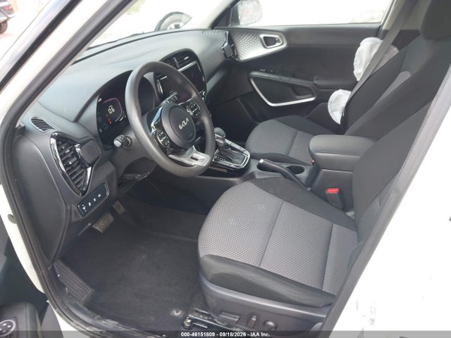 2023 Kia Soul S მანქანა იყიდება აუქციონზე, vin: KNDJ23AUXP7215596, აუქციონის ნომერი: 46151809