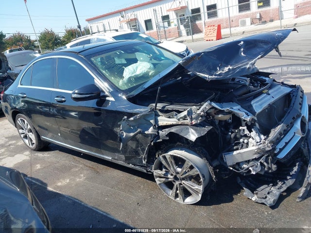 2016 Mercedes-benz C 300 4matic მანქანა იყიდება აუქციონზე, vin: 55SWF4KB8GU158949, აუქციონის ნომერი: 46151839