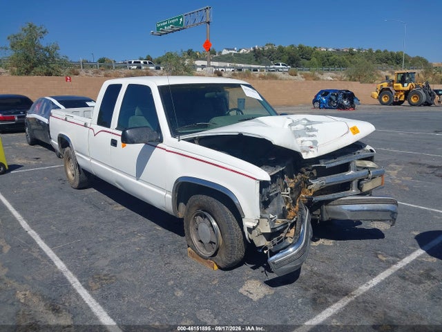 46151895 :رقم المزاد ، 1GCEC19K0SE157119 vin ، 1995 Chevrolet Gmt-400 C1500 مزاد بيع