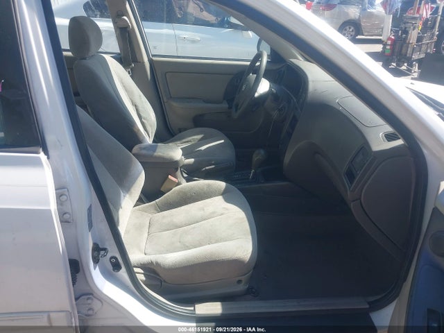2004 Hyundai Elantra Gls/gt მანქანა იყიდება აუქციონზე, vin: KMHDN46D84U876104, აუქციონის ნომერი: 46151921