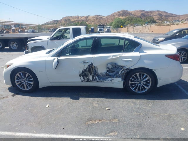46152013 :رقم المزاد ، JN1EV7AP3JM358668 vin ، 2018 Infiniti Q50 3.0t Luxe مزاد بيع