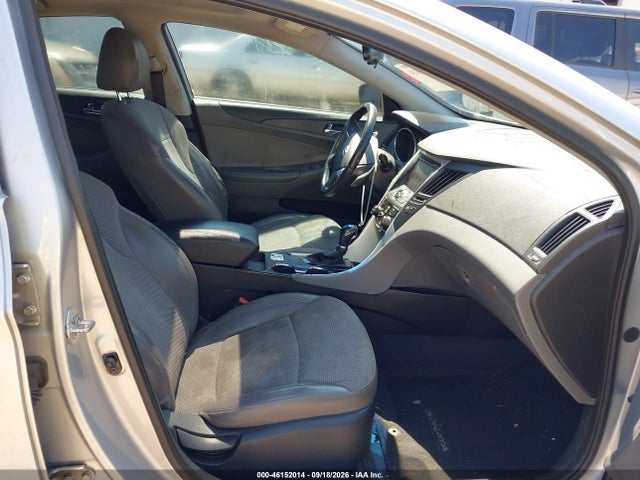 46152014 :رقم المزاد ، 5NPEC4AC7DH809825 vin ، 2013 Hyundai Sonata Se مزاد بيع