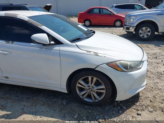 46152033 :رقم المزاد ، 5NPD74LF5HH155324 vin ، 2017 Hyundai Elantra Se مزاد بيع