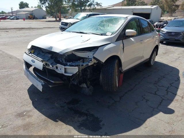 Ford FOCUS SE 2015 1FADP3F23FL336309 Image 2