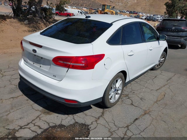 Ford FOCUS SE 2015 1FADP3F23FL336309 Image 4