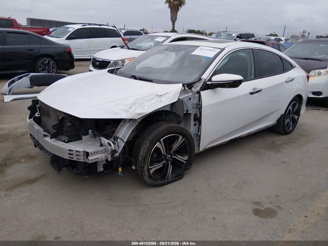 Honda Civic Touring 2017 19XFC1F90HE210713 Image 2
