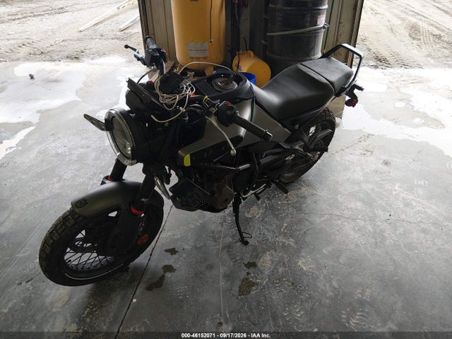 Aukcja sprzedaży 2024 Husqvarna Vitpilen 401/svartpilen 401, vin: MD2JUJ404RN209485, numer aukcji: 46152071