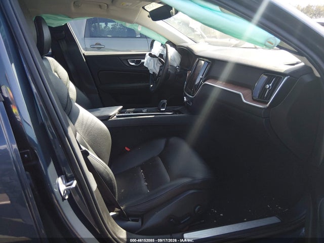 Volvo S60 B5 Plus Dark Theme 2024 7JRL12FL6RG315320 Image 5