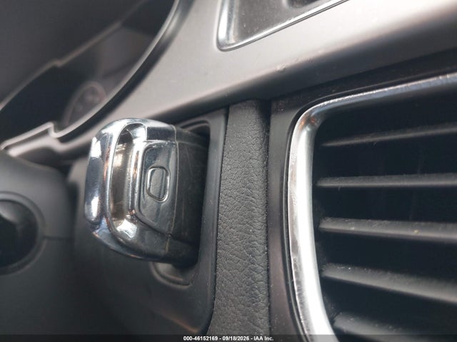 46152169 :رقم المزاد ، WAUFFAFL1EN008096 vin ، 2014 Audi A4 2.0t Premium مزاد بيع