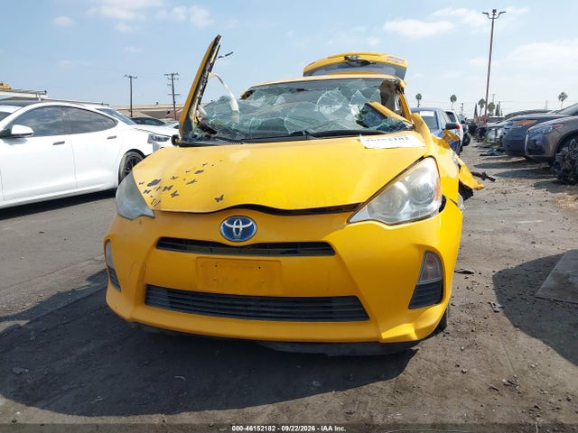 JTDKDTB37E1079688 Toyota Prius C Three