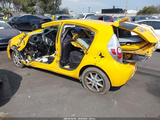 JTDKDTB37E1079688 Toyota Prius C Three