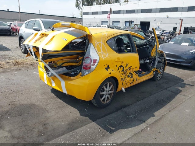 JTDKDTB37E1079688 Toyota Prius C Three