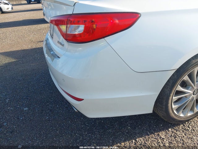 2015 Hyundai Sonata Limited მანქანა იყიდება აუქციონზე, vin: 5NPE34AFXFH054666, აუქციონის ნომერი: 46152199