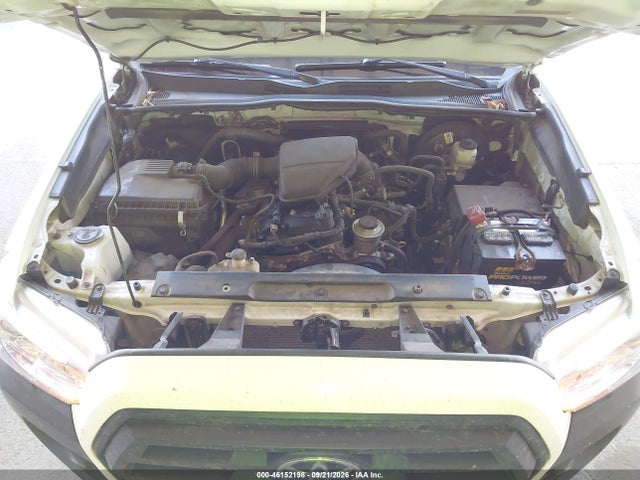 46152198 :رقم المزاد ، 3TYRX5GN8NT043415 vin ، 2022 Toyota Tacoma Sr مزاد بيع