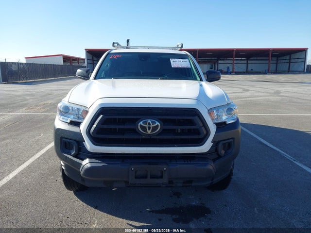 46152198 :رقم المزاد ، 3TYRX5GN8NT043415 vin ، 2022 Toyota Tacoma Sr مزاد بيع