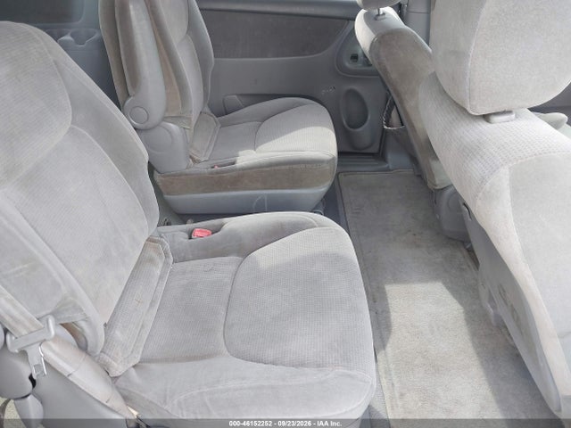 46152252 :رقم المزاد ، 5TDZA23CX4S041244 vin ، 2004 Toyota Sienna Le مزاد بيع