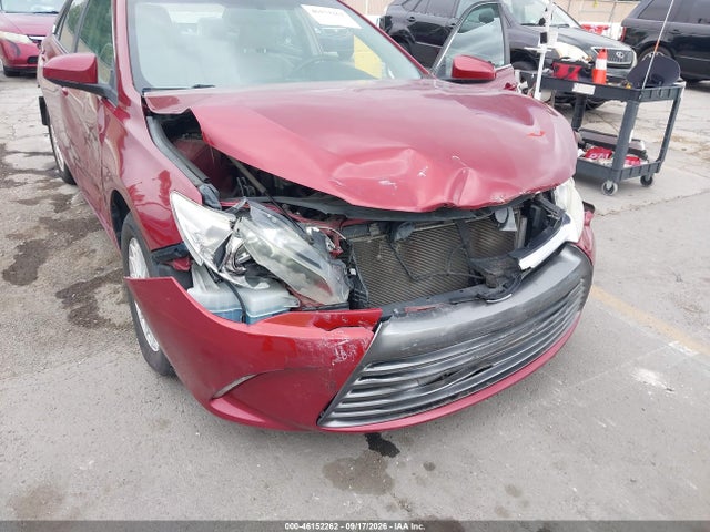 46152262 :رقم المزاد ، 4T1BF1FK6HU752386 vin ، 2017 Toyota Camry Le مزاد بيع