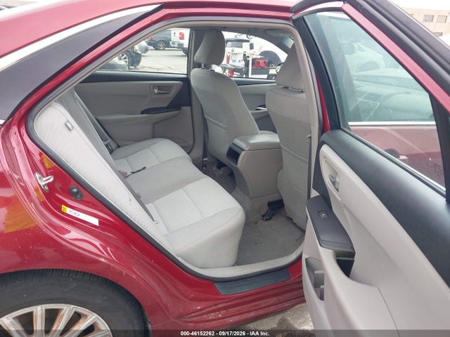 46152262 :رقم المزاد ، 4T1BF1FK6HU752386 vin ، 2017 Toyota Camry Le مزاد بيع