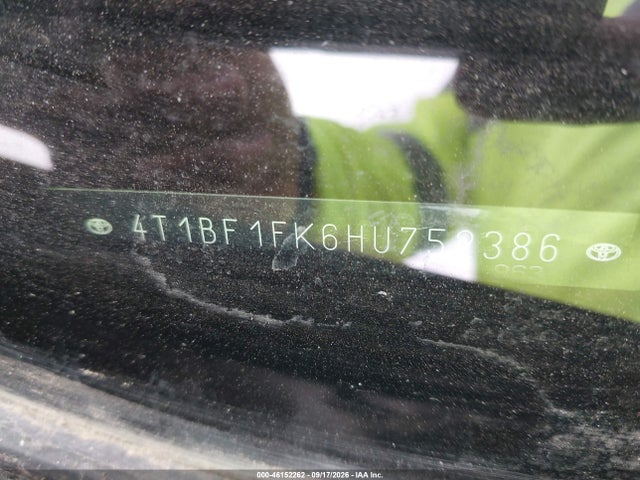 46152262 :رقم المزاد ، 4T1BF1FK6HU752386 vin ، 2017 Toyota Camry Le مزاد بيع
