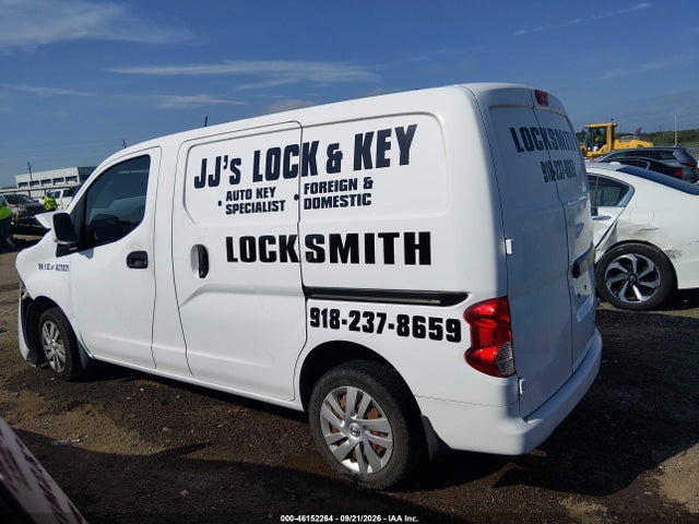 46152264 :رقم المزاد ، 3N6CM0KNXHK717548 vin ، 2017 Nissan Nv200 Sv مزاد بيع