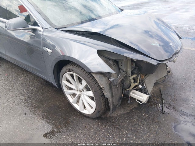5YJ3E1EA9JF178031 Tesla MODEL 3