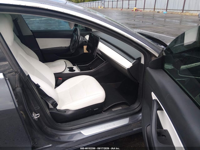 5YJ3E1EA9JF178031 Tesla MODEL 3