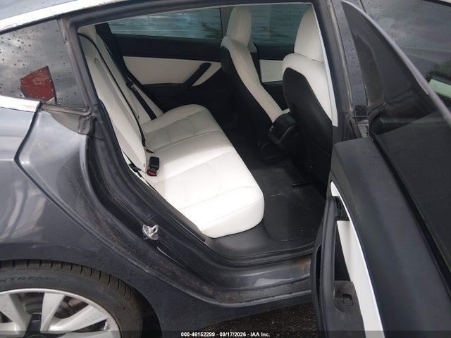 5YJ3E1EA9JF178031 Tesla MODEL 3