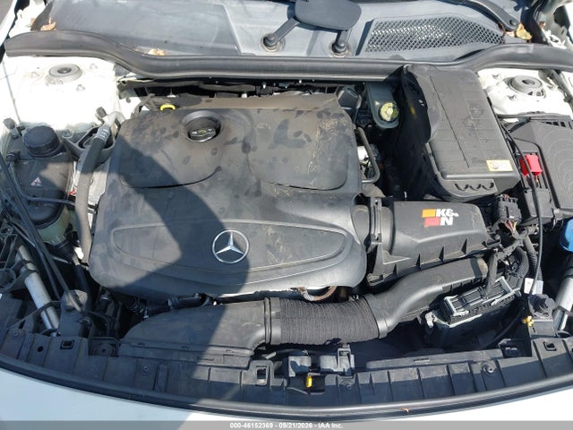 WDCTG4GB1FJ059675 Mercedes-Benz Gla 250 4matic