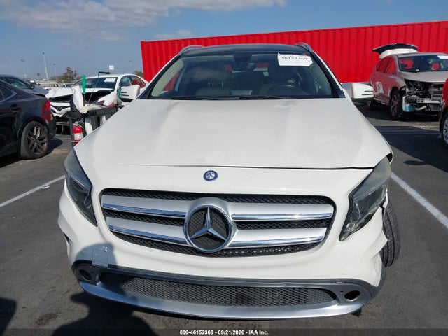WDCTG4GB1FJ059675 Mercedes-Benz Gla 250 4matic