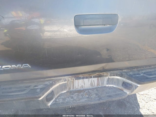 2015 Toyota Tacoma მანქანა იყიდება აუქციონზე, vin: 5TFTX4CN4FX050259, აუქციონის ნომერი: 46152382