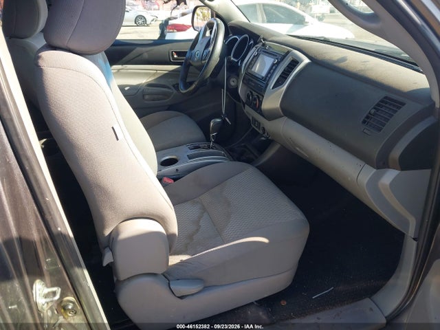 2015 Toyota Tacoma მანქანა იყიდება აუქციონზე, vin: 5TFTX4CN4FX050259, აუქციონის ნომერი: 46152382