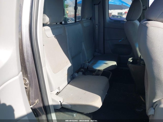 2015 Toyota Tacoma მანქანა იყიდება აუქციონზე, vin: 5TFTX4CN4FX050259, აუქციონის ნომერი: 46152382