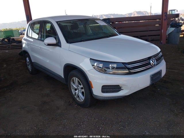 2012 Volkswagen Tiguan S მანქანა იყიდება აუქციონზე, vin: WVGAV7AX3CW602947, აუქციონის ნომერი: 46152401