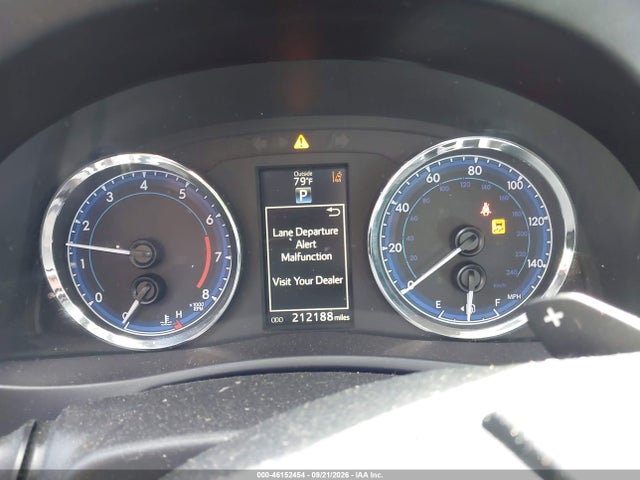 Toyota COROLLA SE 2018 5YFBURHE2JP792743 Image 7