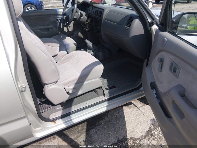 Продажа на аукционе авто 2002 Toyota Tacoma, vin: 5TEVL52N02Z125294, номер лота: 46152457