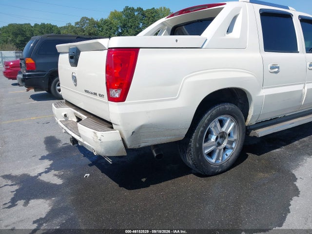 46152529 :رقم المزاد ، 3GYEK62N15G130183 vin ، 2005 Cadillac Escalade Ext Standard مزاد بيع