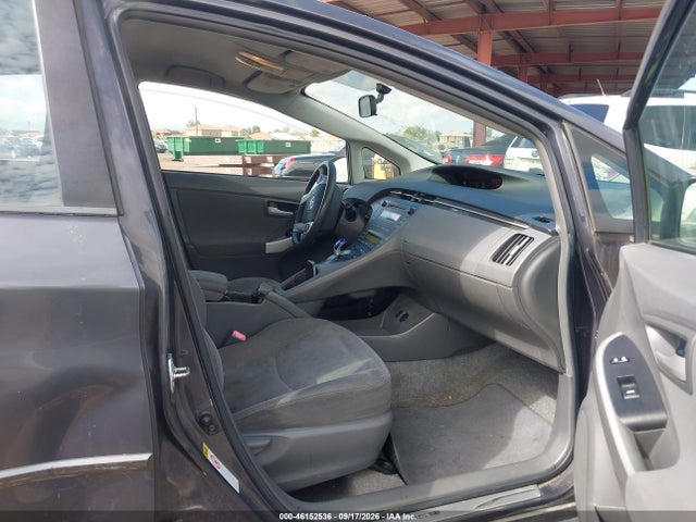 2011 Toyota Prius Two მანქანა იყიდება აუქციონზე, vin: JTDKN3DU3B1368436, აუქციონის ნომერი: 46152536