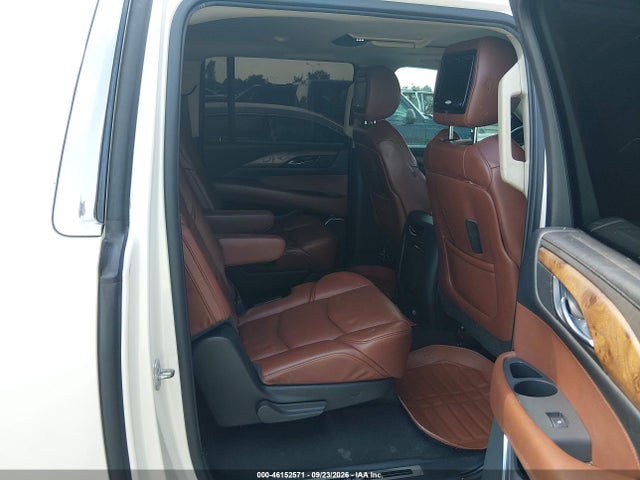 Продажа на аукционе авто 2015 Cadillac Escalade Esv Premium, vin: 1GYS4TKJ2FR534880, номер лота: 46152571