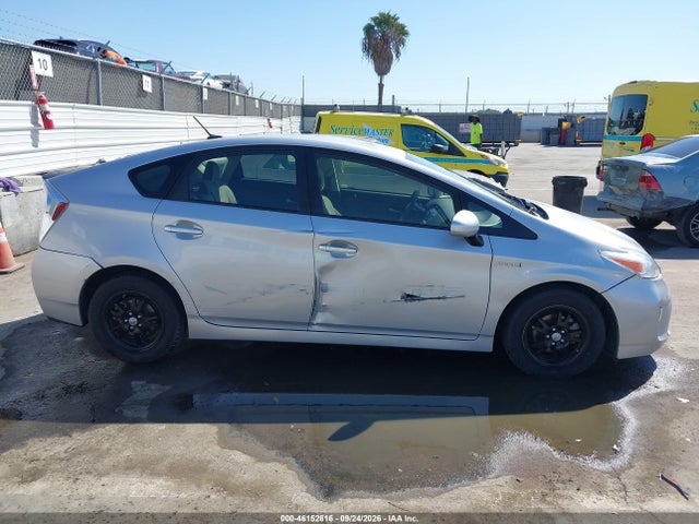 Auction sale of the 2015 Toyota Prius Three, vin: JTDKN3DU0F0431472, lot number: 46152616