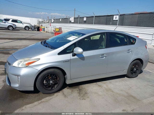 Auction sale of the 2015 Toyota Prius Three, vin: JTDKN3DU0F0431472, lot number: 46152616