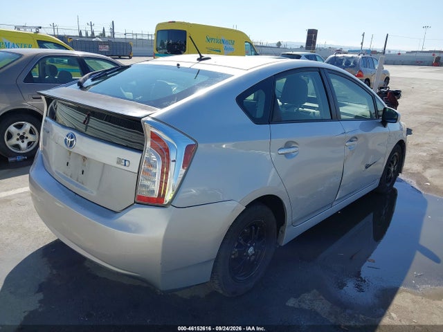 Auction sale of the 2015 Toyota Prius Three, vin: JTDKN3DU0F0431472, lot number: 46152616