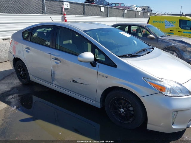 Auction sale of the 2015 Toyota Prius Three, vin: JTDKN3DU0F0431472, lot number: 46152616