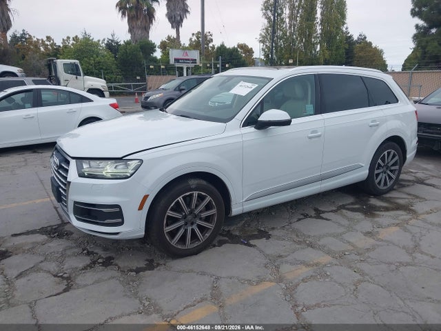 Audi Q7 3.0t Premium 2017 WA1LAAF73HD035747 Image 2