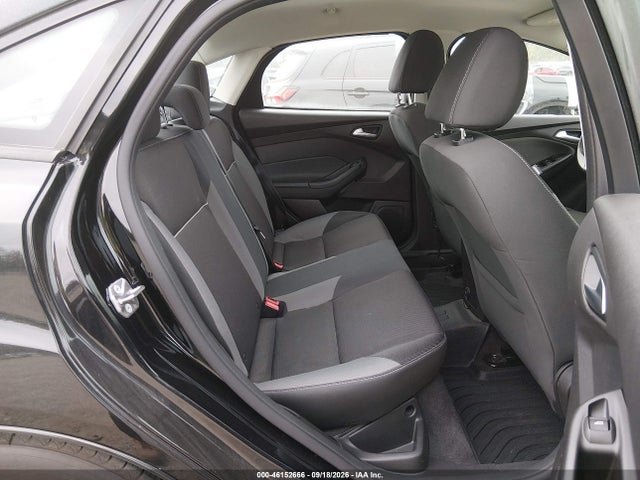 46152666 :رقم المزاد ، 1FADP3F21EL427478 vin ، 2014 Ford Focus Se مزاد بيع