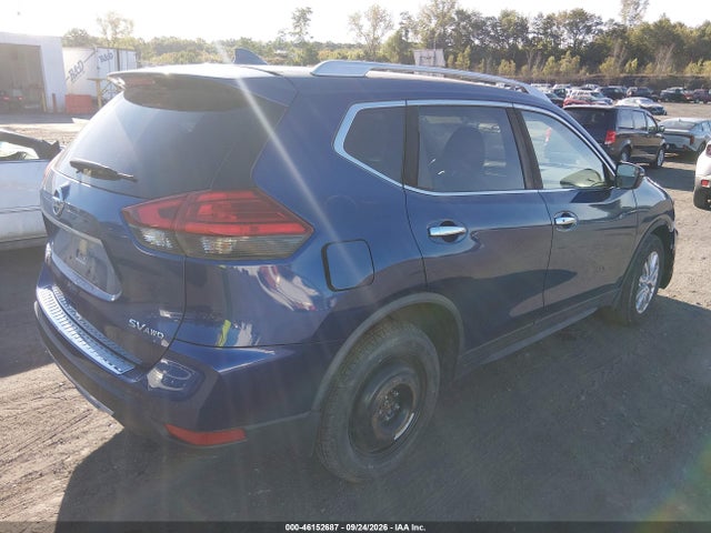 2017 Nissan Rogue Sv მანქანა იყიდება აუქციონზე, vin: JN8AT2MV7HW017386, აუქციონის ნომერი: 46152687