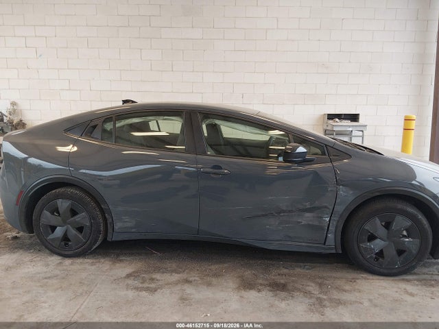 JTDADABU8T3032728 Toyota Prius Le Awd-e
