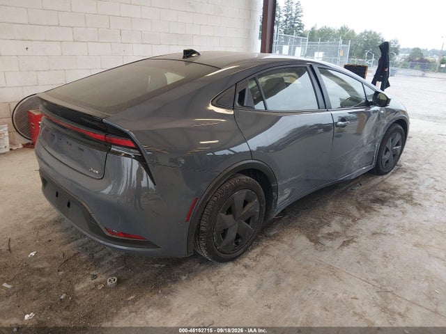 JTDADABU8T3032728 Toyota Prius Le Awd-e