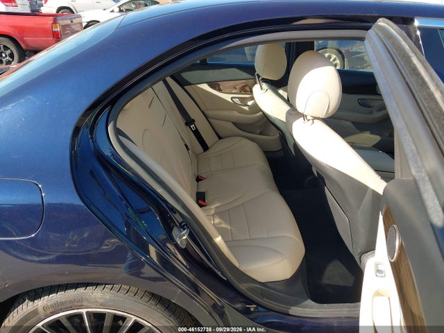 46152738 :رقم المزاد ، 55SWF8DBXLU323818 vin ، 2020 Mercedes-benz C 300 مزاد بيع