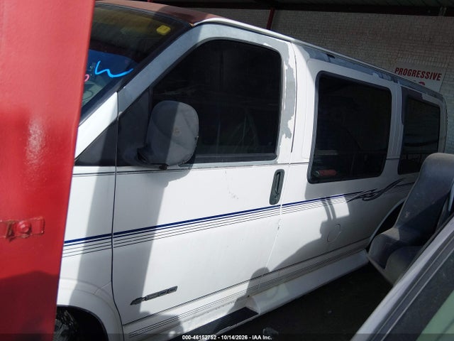46152752 :رقم المزاد ، 1GBFG15R7W1101885 vin ، 1998 Chevrolet Chevy Van G1500 مزاد بيع