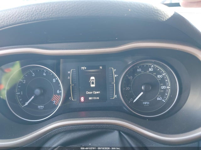 46152761 :رقم المزاد ، 1C4PJLCB3EW324039 vin ، 2014 Jeep Cherokee Latitude مزاد بيع